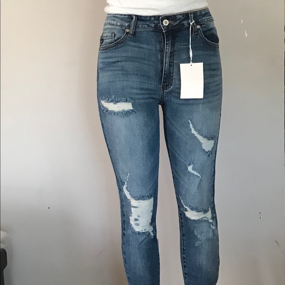 🌸ONE LEFT !!  🌸  Ankle Skinny distressed Jeans. - Picture 8 of 8